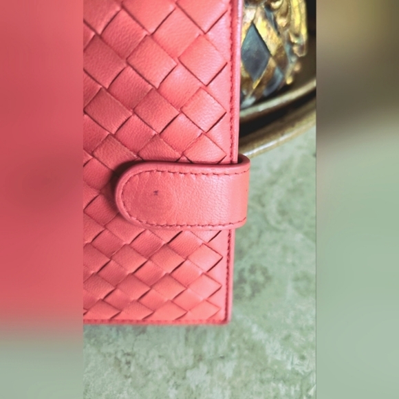 Bottega Veneta Intrecciato Terra Cotta Bi Fold Wallet - Picture 11 of 16